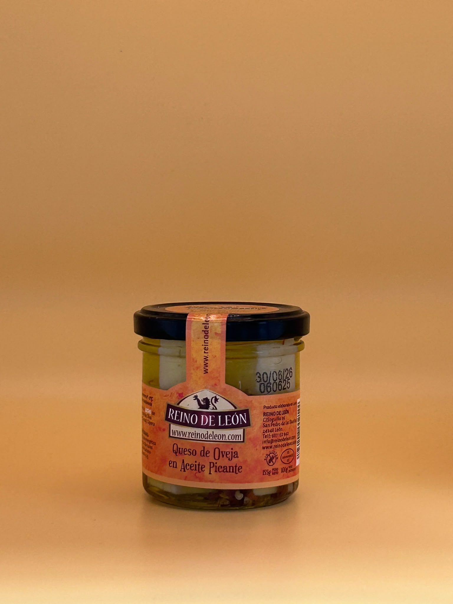 Queso de oveja en aceite picante